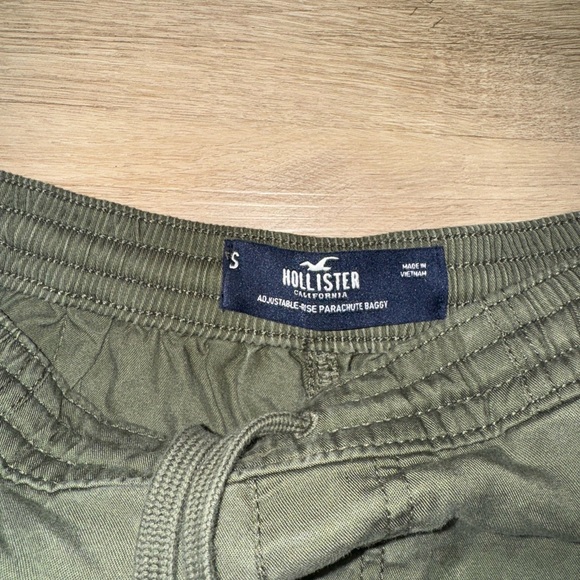 Hollister Olive Green Parachute Baggy Pants - Picture 3 of 3